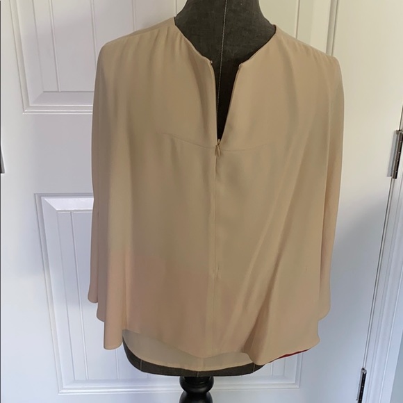 Stunning Silk Cape Blouse from Bergdorf Goodman with Orange lining - Picture 5 of 8
